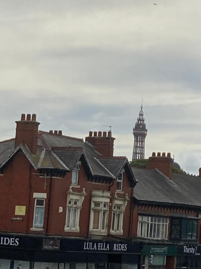 A Wave From It All Blackpool Exterior foto